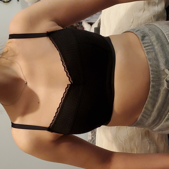 AERIE BLACK BRA - Picture 1 of 4